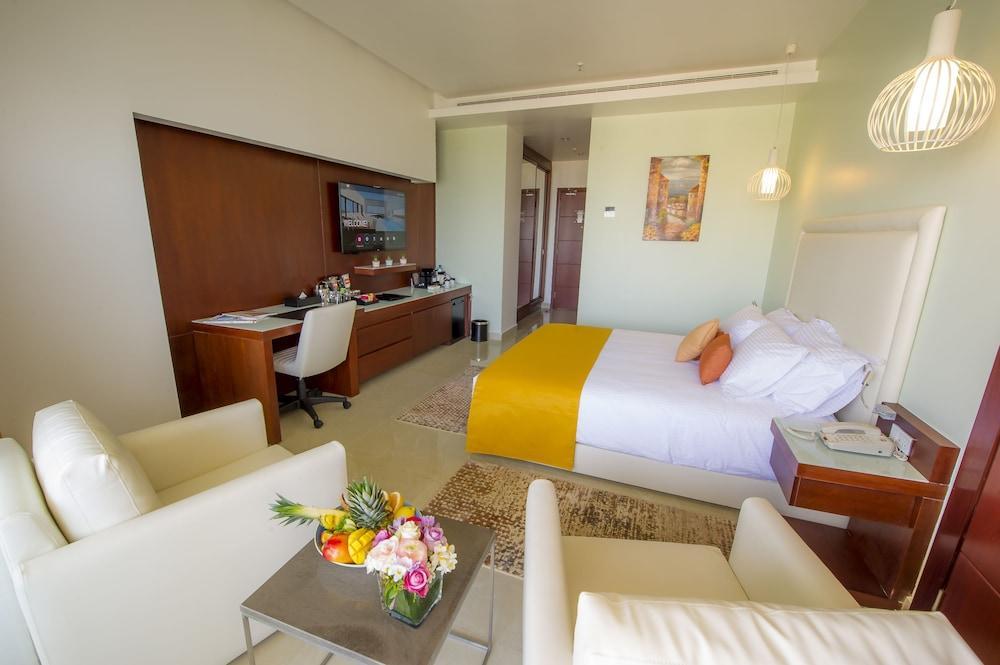 Burj On Bay Hotel Джуния Экстерьер фото