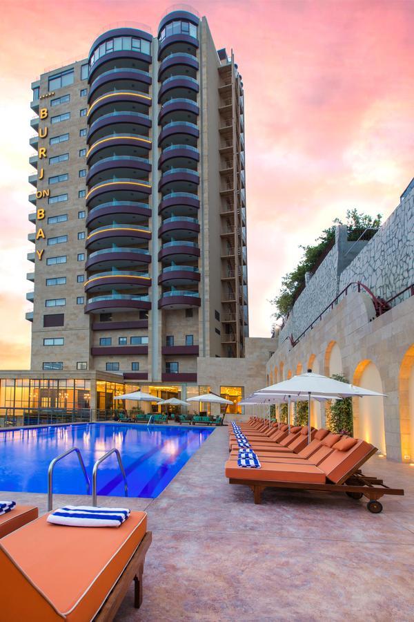 Burj On Bay Hotel Джуния Экстерьер фото