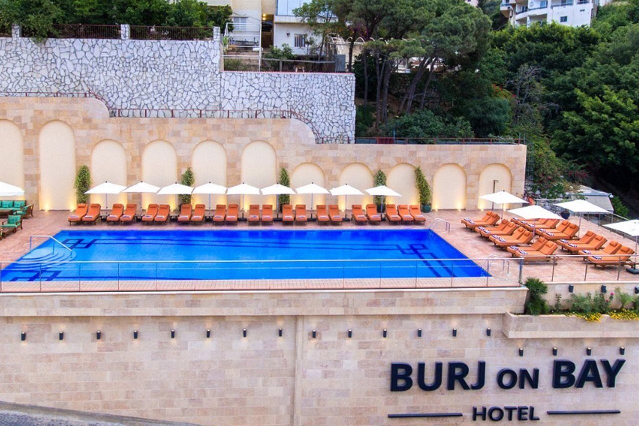 Burj On Bay Hotel Джуния Экстерьер фото